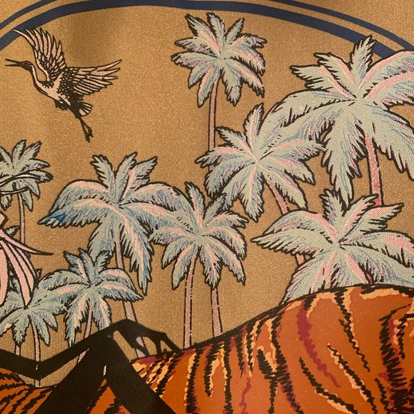 Never worn guess dress sparkling tissu - Picture 4 of 4